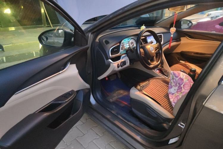 Used Buick GT 2017 15N Automatic Elite Version Driver Seat