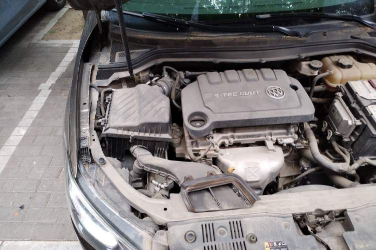 Used Buick GT 2017 15N Automatic Elite Version Engine Bay Right