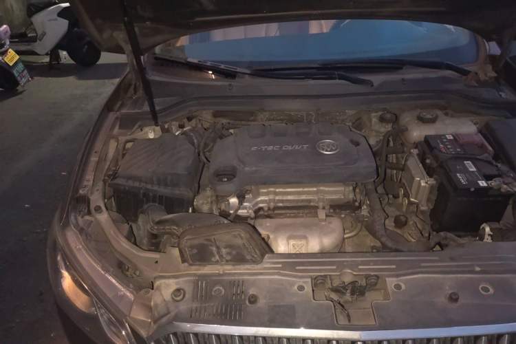 Used Buick GT 2017 15N Automatic Elite Version Engine Bay Right