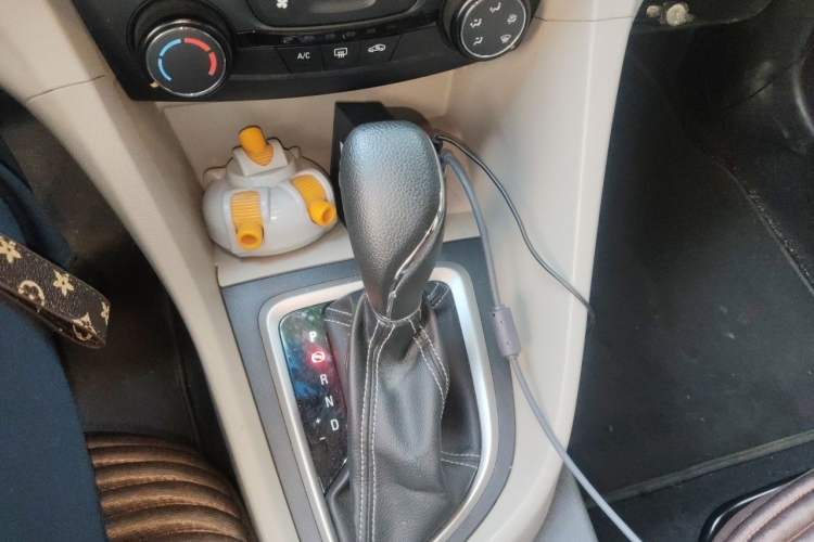 Used Buick GT 2017 15N Automatic Elite Version Gear Lever