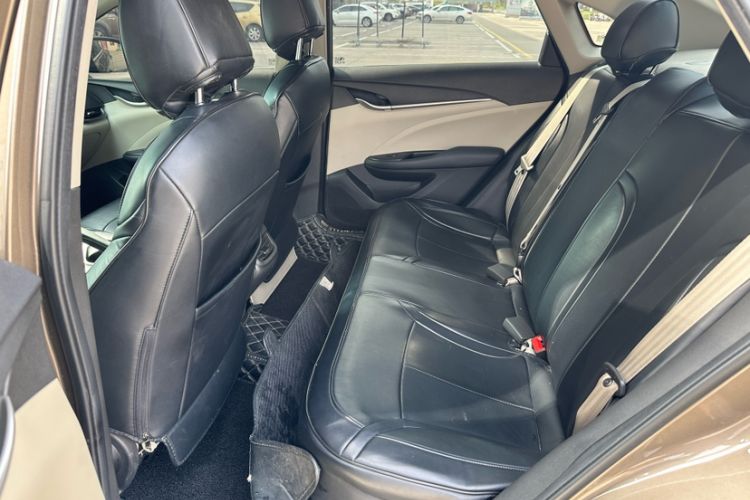 Used Buick GT 2017 15N Automatic Elite Version Interior 4