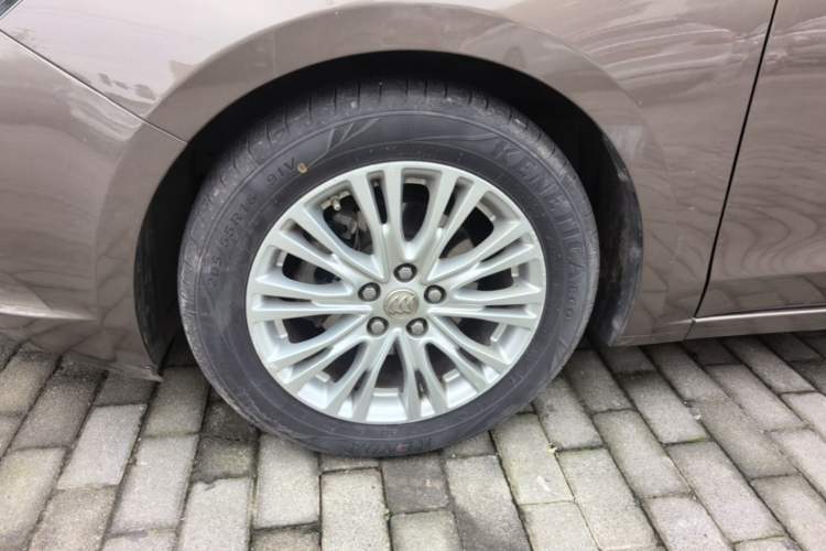 Used Buick GT 2017 15N Automatic Elite Version Left Front Wheel Hub