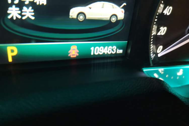 Used Buick GT 2017 15N Automatic Elite Version Odometer Close Up