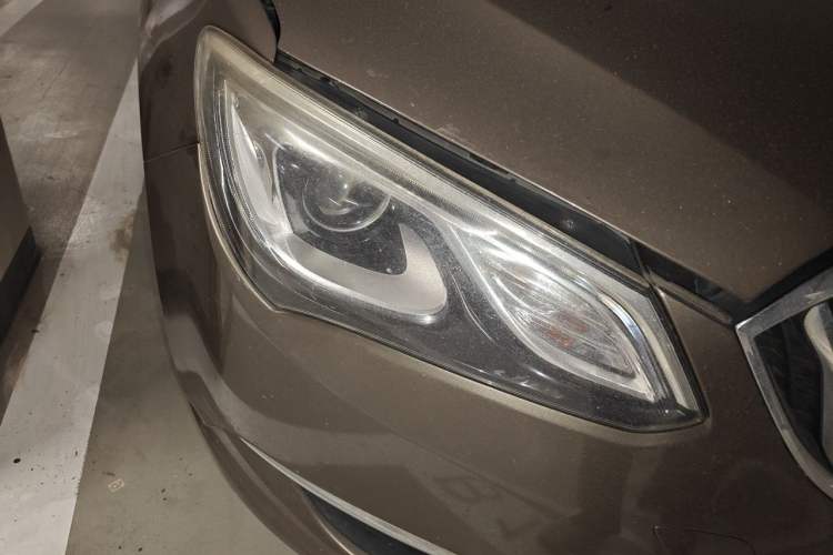 Used Buick GT 2017 15N Automatic Elite Version Right Front Headlight