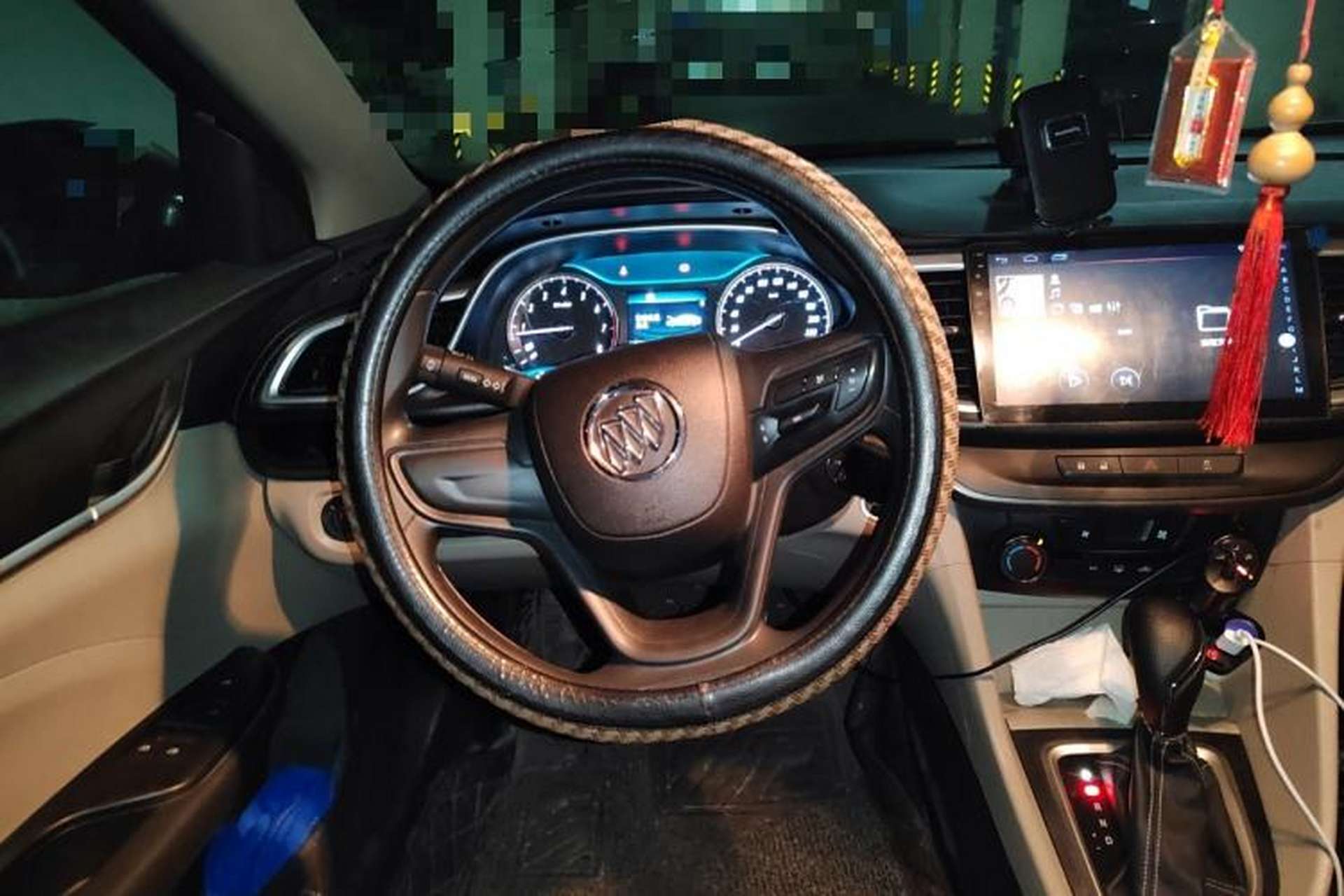 Used Buick GT 2017 15N Automatic Elite Version Steering Wheel