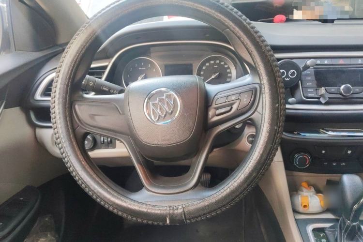 Used Buick GT 2017 15N Automatic Elite Version Steering Wheel