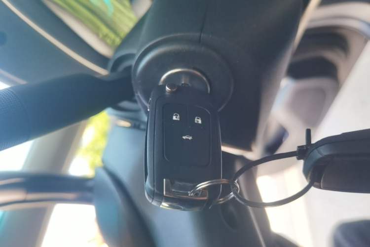 Used Buick GT 2017 15N Automatic Entry-Level Trim Vehicle Key