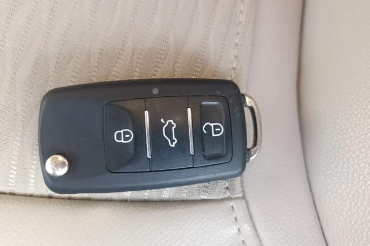 Used Buick GT 2017 15N Automatic Elite Version Vehicle Key