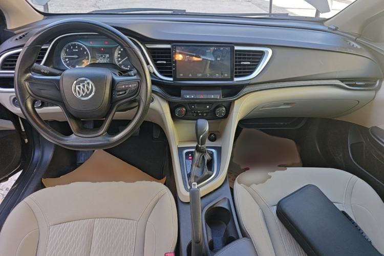 Used Buick GT 2017 15N Automatic Entry-Level Trim Center Console