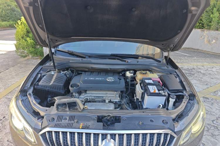 Used Buick GT 2017 15N Automatic Entry-Level Trim Engine Bay