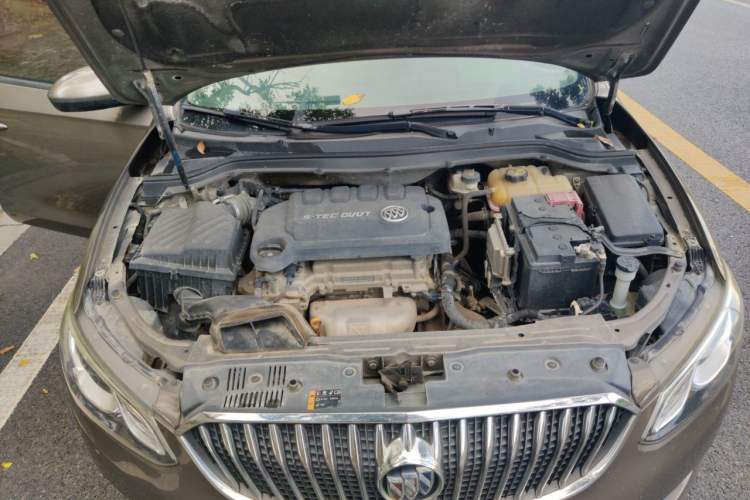 Used Buick GT 2017 15N Manual Entry-Level Trim Engine Bay