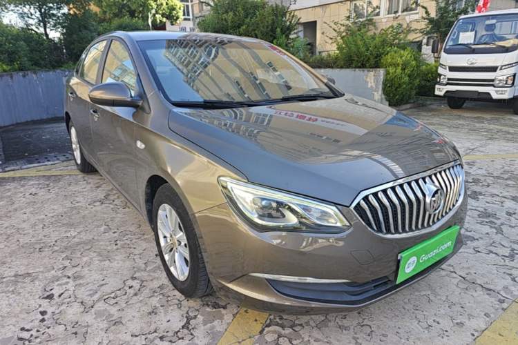 Used Buick GT 2017 15N Automatic Entry-Level Trim Front Right 45 Deg