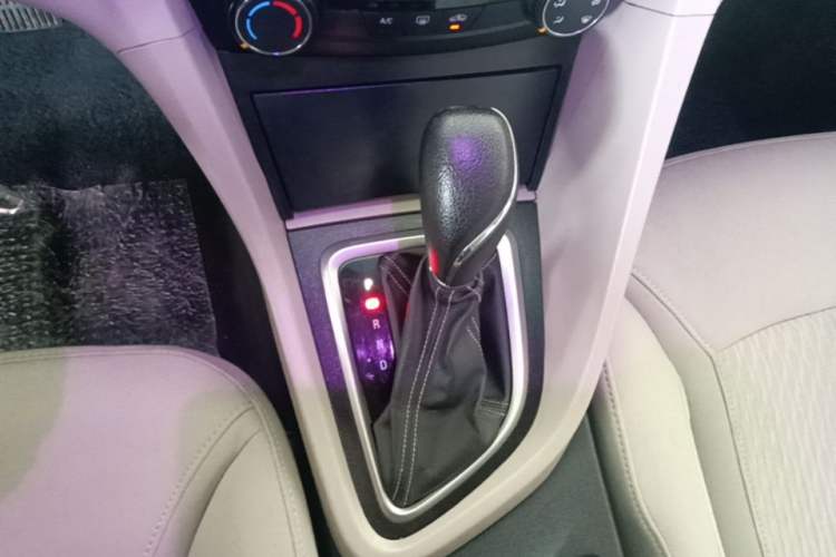 Used Buick GT 2017 15N Automatic Entry-Level Trim Gear Lever