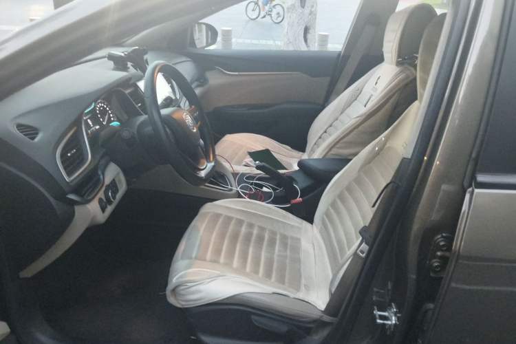 Used Buick GT 2017 15N Automatic Elite Version Left Front Seat
