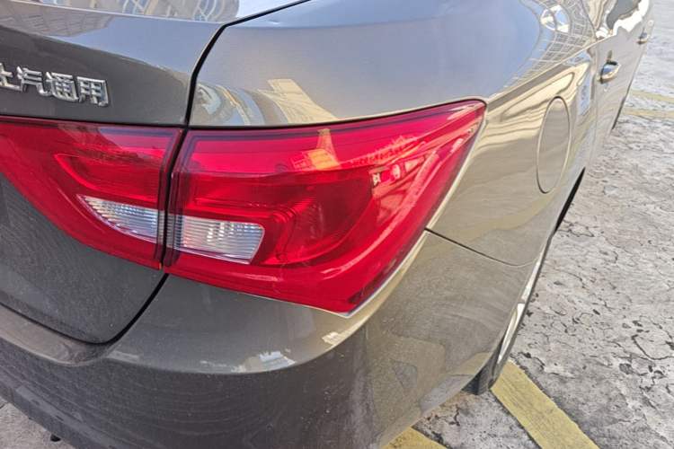 Used Buick GT 2017 15N Automatic Entry-Level Trim Right Rear Taillight