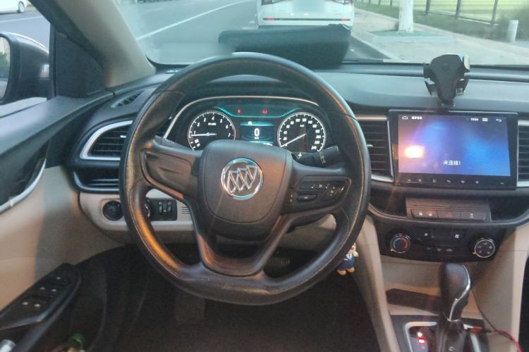 Used Buick GT 2017 15N Automatic Elite Version Steering Wheel