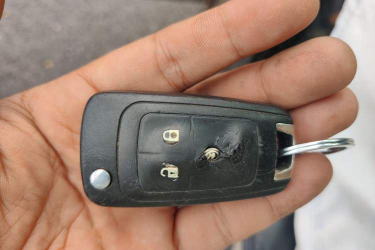 Used Buick GT 2017 15N Manual Entry-Level Trim Vehicle Key