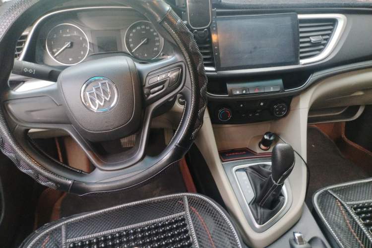 Used Buick GT 2017 15N Automatic Entry-Level Trim Center Console