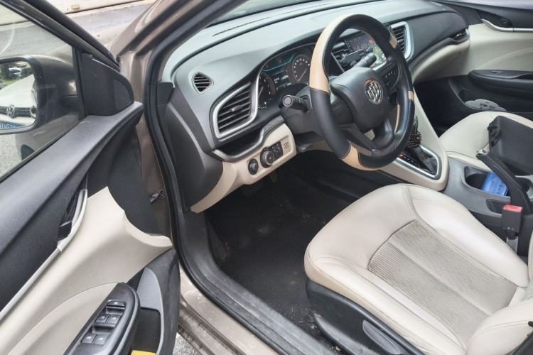 Used Buick GT 2017 15N Automatic Elite Version Driver Seat