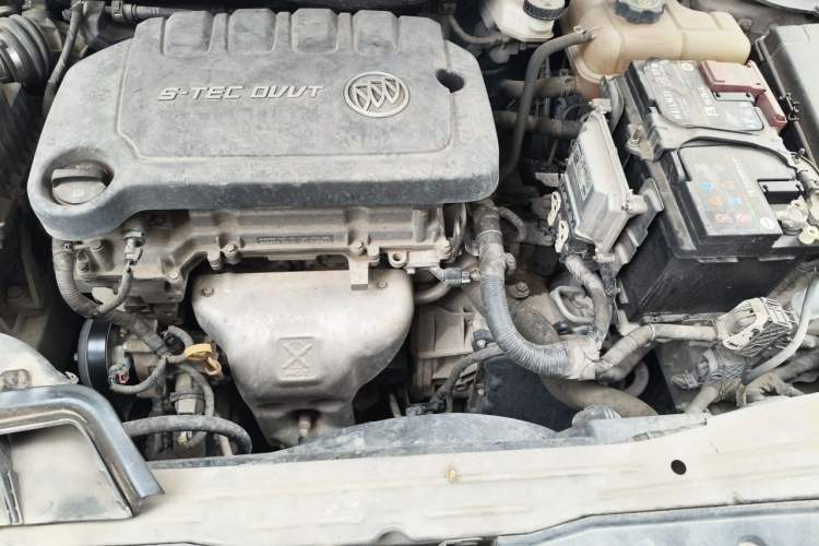 Used Buick GT 2017 15N Automatic Elite Version Engine Bay