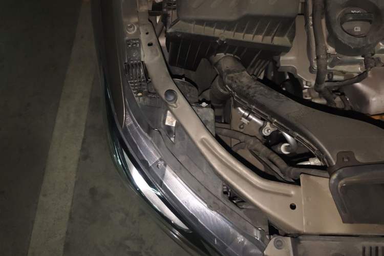 Used Buick GT 2017 15N Automatic Deluxe Edition Engine Bay Right