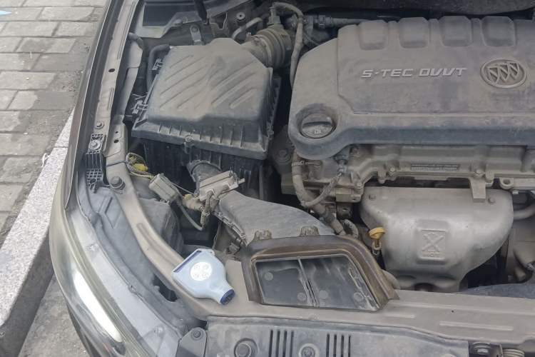 Used Buick GT 2017 15N Manual Elite Version Engine Bay Right