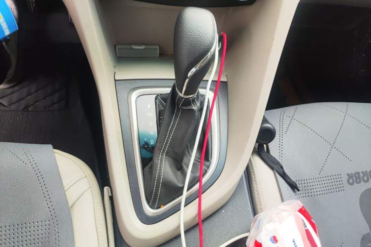 Used Buick GT 2017 15N Automatic Elite Version Gear Lever