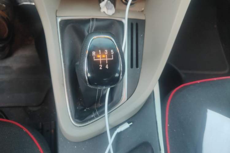 Used Buick GT 2017 15N Manual Elite Version Gear Lever
