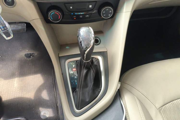 Used Buick GT 2017 15N Automatic Elite Version Gear Lever