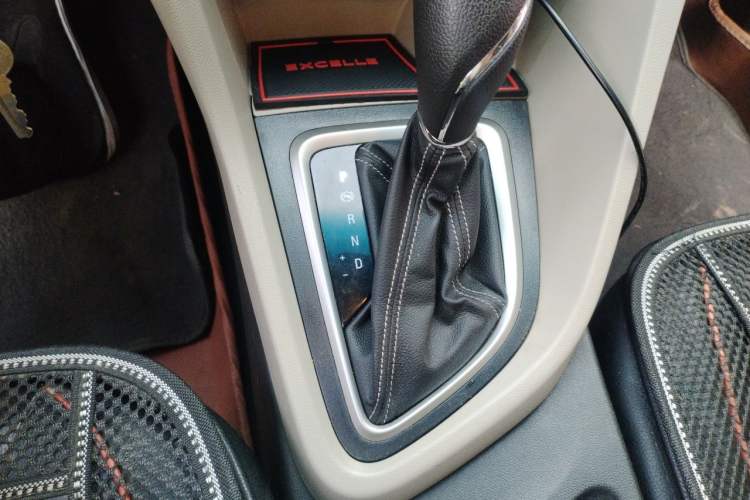 Used Buick GT 2017 15N Automatic Entry-Level Trim Gear Lever