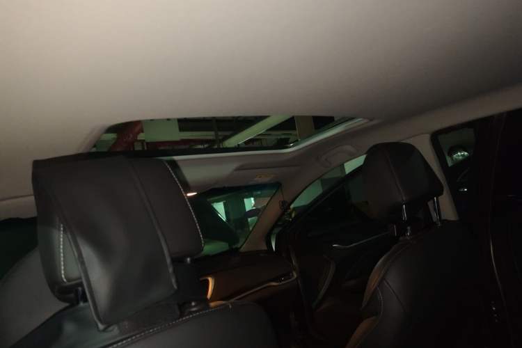 Used Buick GT 2017 15N Automatic Deluxe Edition Headliner