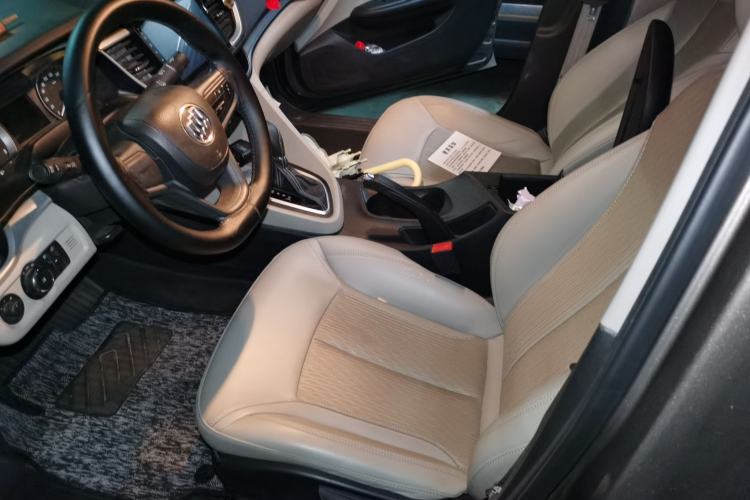 Used Buick GT 2017 18T Dual-Clutch Elite Model Left Front Seat