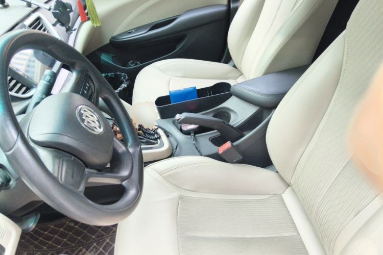 Used Buick GT 2017 18T Dual-Clutch Elite Model Left Front Seat