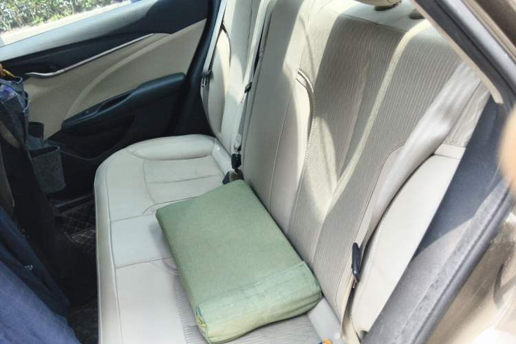 Used Buick GT 2017 18T Dual-Clutch Elite Model Left Rear Seat