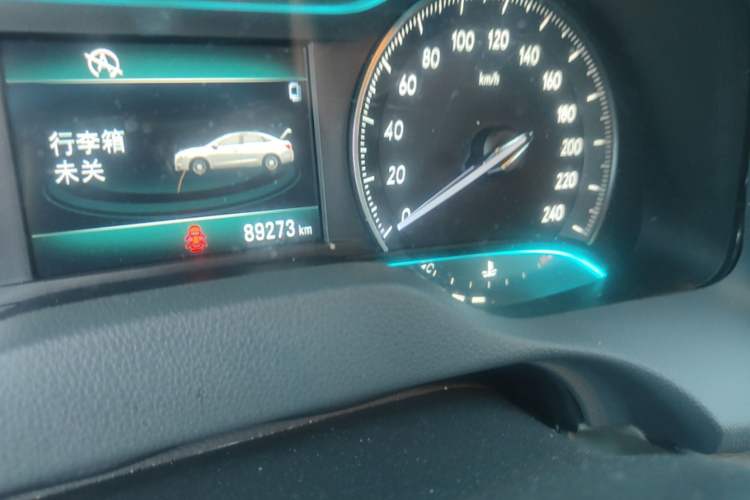 Used Buick GT 2017 15N Manual Elite Version Odometer Close Up