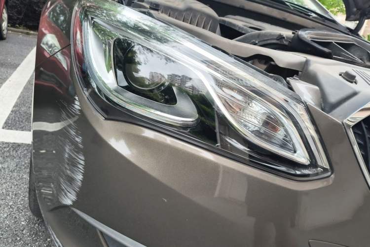 Used Buick GT 2017 15N Automatic Elite Version Right Front Headlight