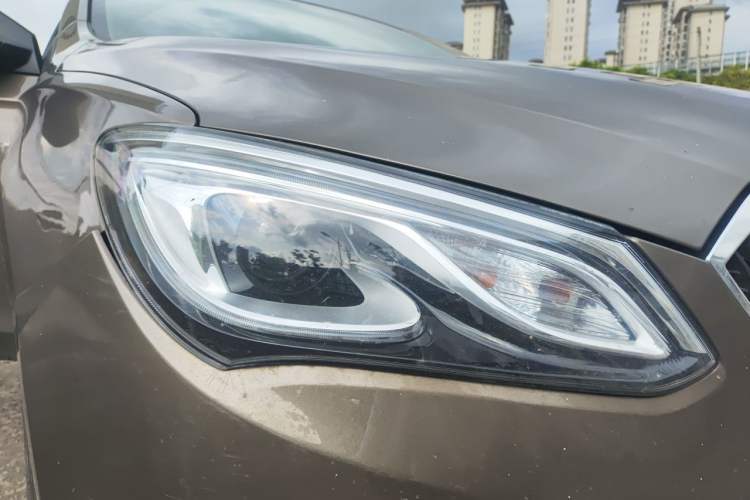 Used Buick GT 2017 15N Automatic Elite Version Right Front Headlight