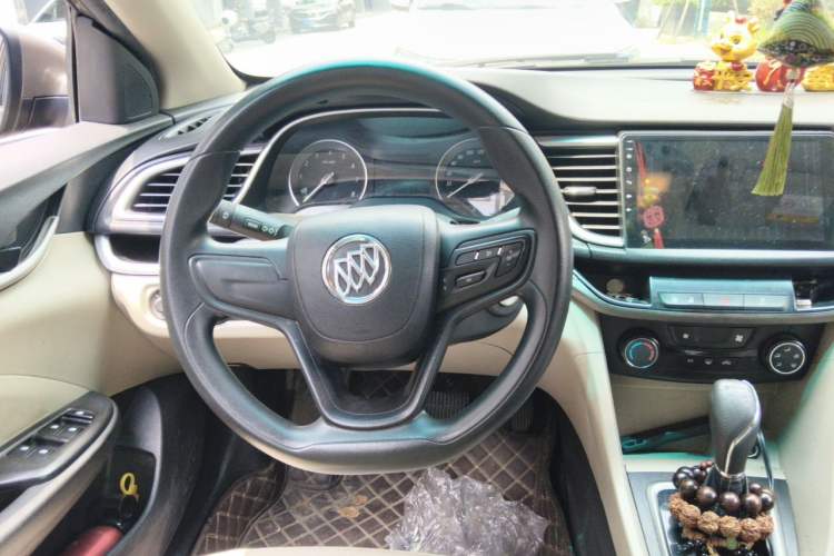 Used Buick GT 2017 18T Dual-Clutch Elite Model Steering Wheel