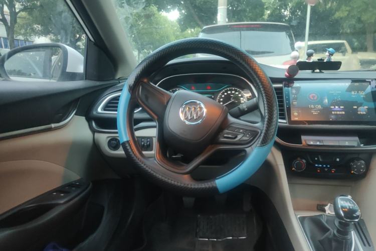 Used Buick GT 2017 15N Manual Elite Version Steering Wheel