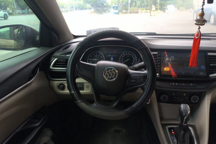 Used Buick GT 2017 15N Automatic Elite Version Steering Wheel