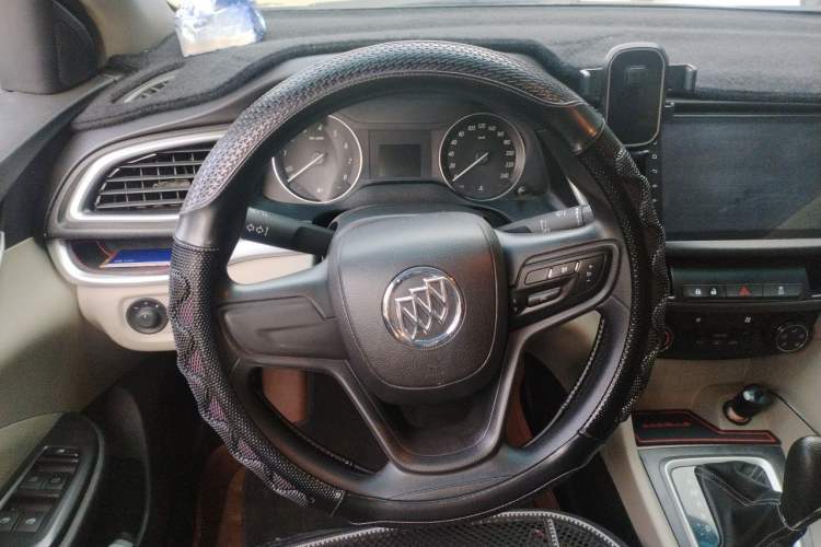 Used Buick GT 2017 15N Automatic Entry-Level Trim Steering Wheel