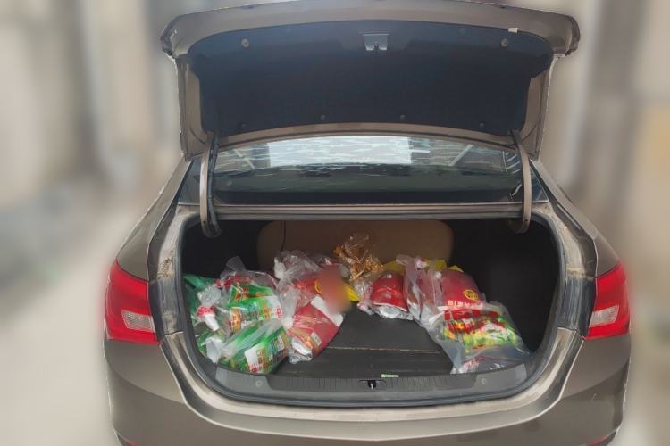 Used Buick GT 2017 15N Manual Entry-Level Trim Trunk