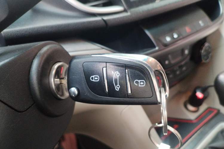 Used Buick GT 2017 15N Automatic Entry-Level Trim Vehicle Key