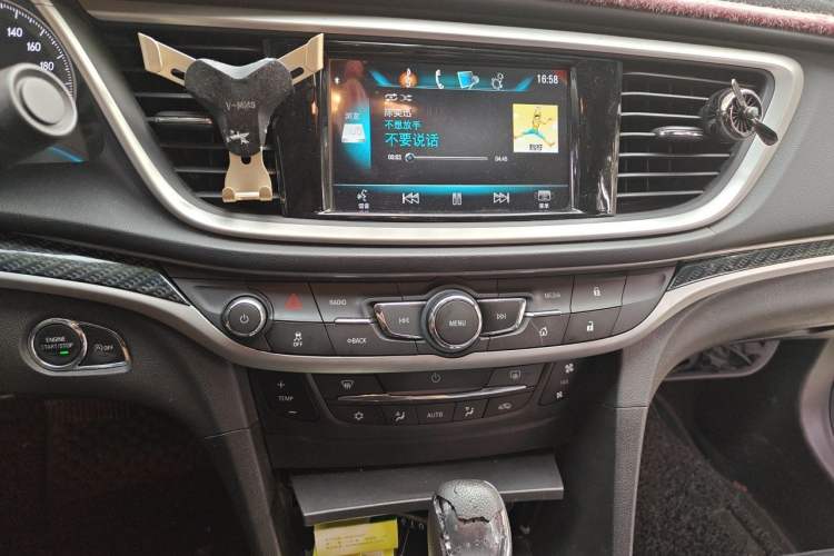 Used Buick GT 2017 15N Automatic Deluxe Edition Audio And AC Panel