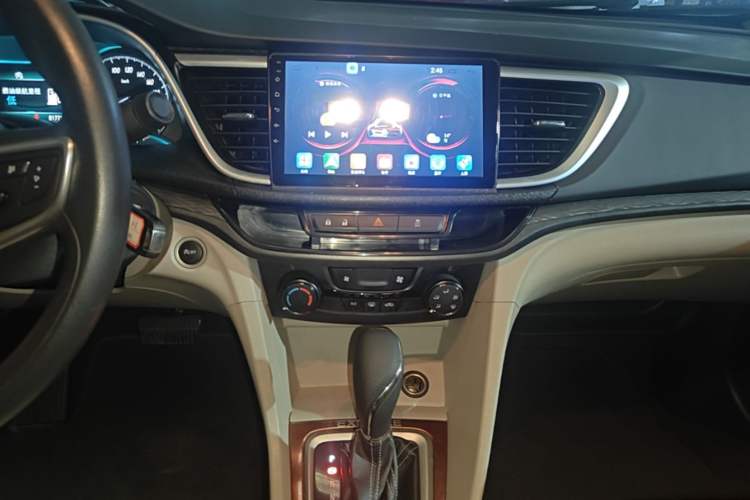 Used Buick GT 2017 15N Automatic Elite Version Audio And AC Panel
