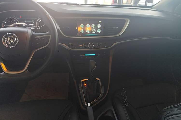 Used Buick GT 2017 15N Automatic Deluxe Edition Audio And AC Panel