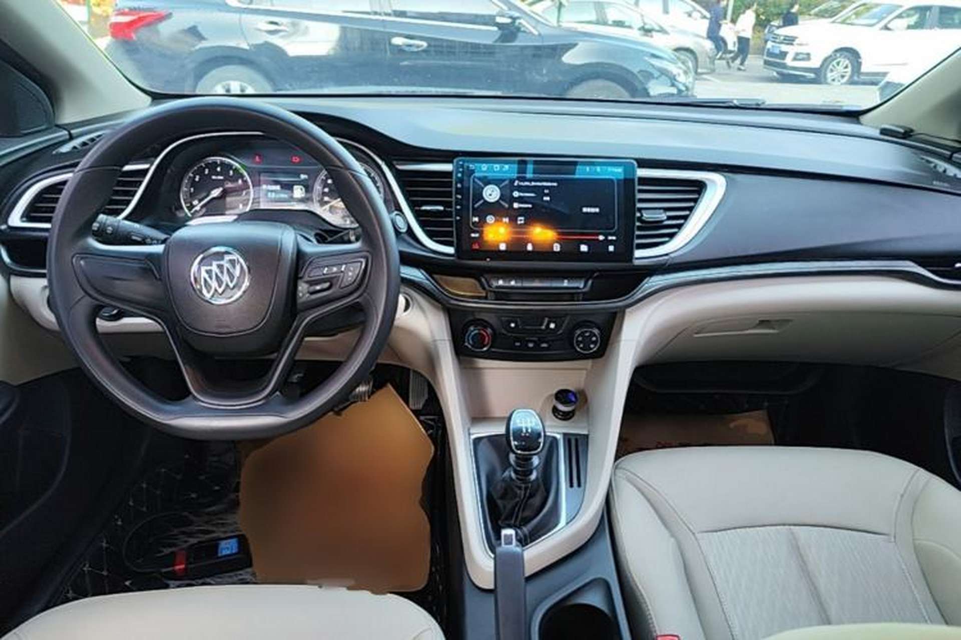 Used Buick GT 2017 15N Manual Entry-Level Trim Center Console