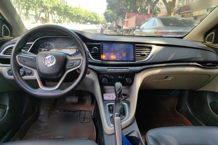 Used Buick GT 2017 15N Automatic Entry-Level Trim Center Console