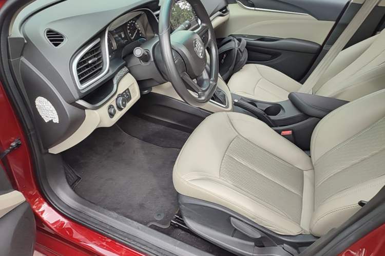 Used Buick GT 2017 15N Automatic Elite Version Driver Seat