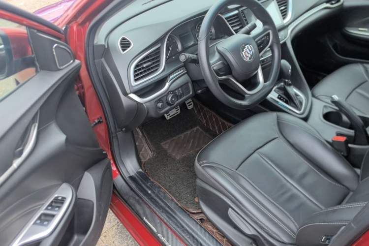 Used Buick GT 2017 15N Automatic Deluxe Edition Driver Seat